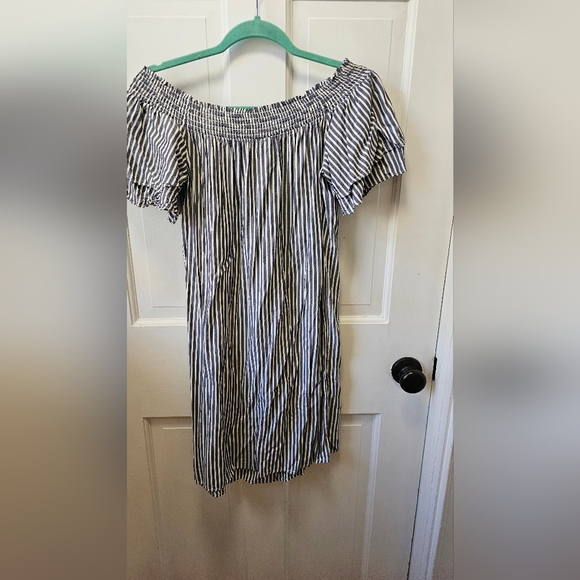Old Navy off the shoulder blue and white striped dress size extra small - Picture 3 of 4